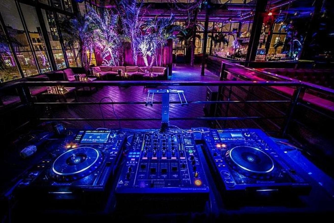 The DL Lounge Friday Nights General Admission 2024
